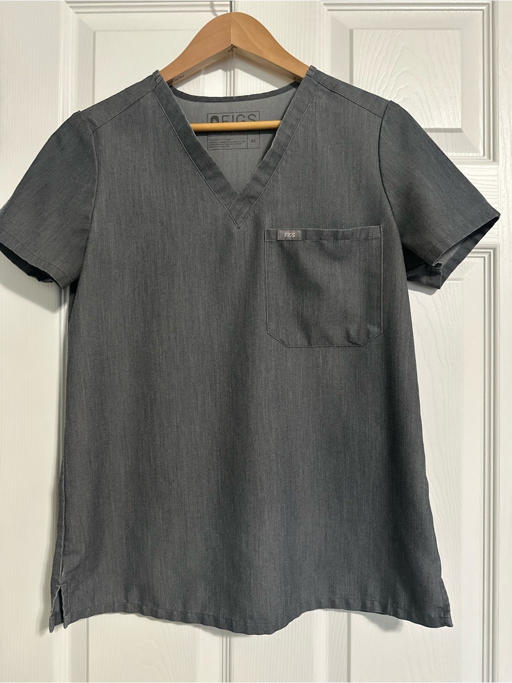 Figs Women's Charcoal Gray V-Neck Short Sleeve Scrub Top